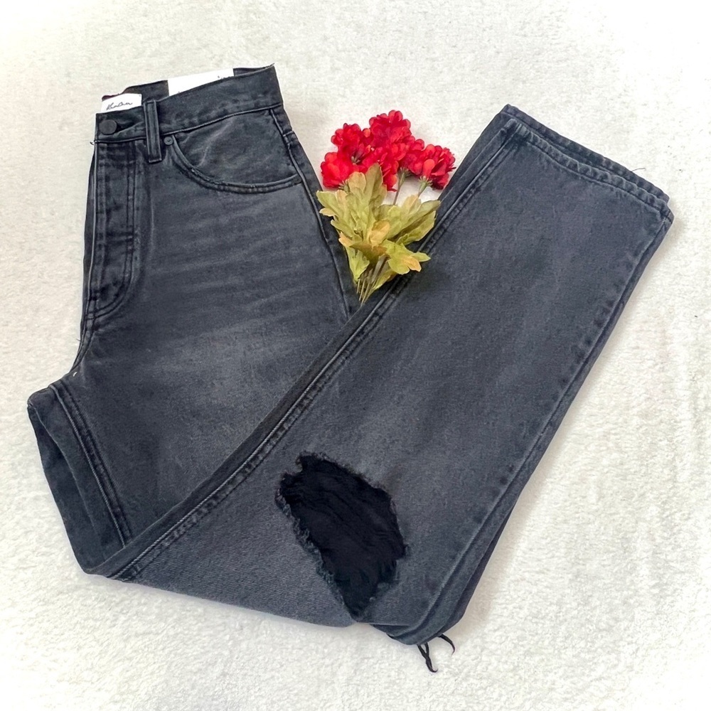 KanCan NWT 90's Boyfriend Charcoal Distressed Jeans - Size 5/26
